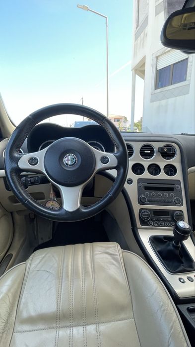 Vendo Alfa romeu 159 motor 1.9  8V  jtd