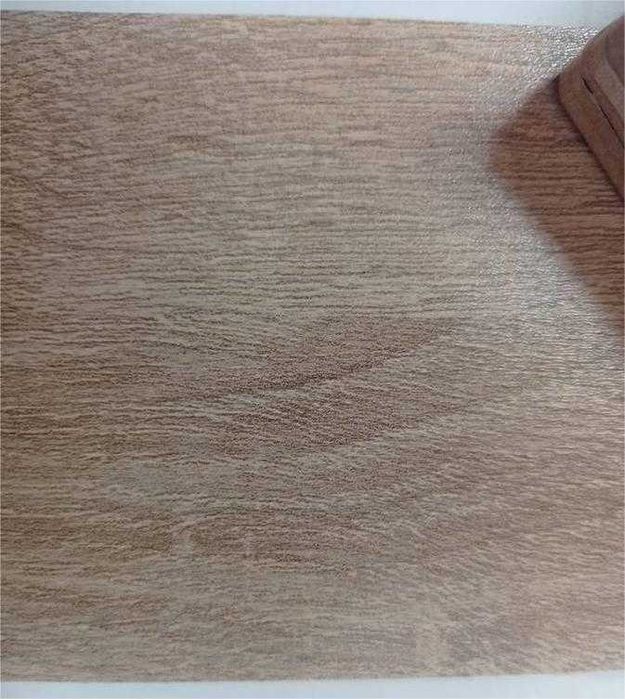 HDF lakier 3mm 2850x2070mm: dąb sonoma, dąb lancelot.