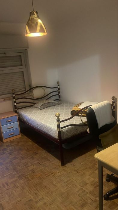 Quarto disponivel com entrada imediata