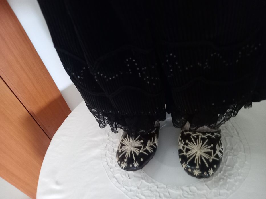 Boneca vestida com trage Viana