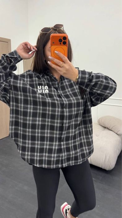 Жіноча стильна сорочка у клітинку