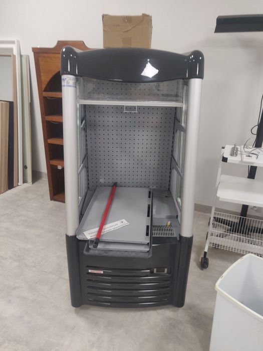 Lodówka (chłodziarka) AHT Cooling system