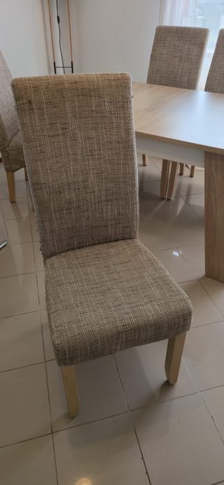 Conjunto de mesa com 4 cadeiras