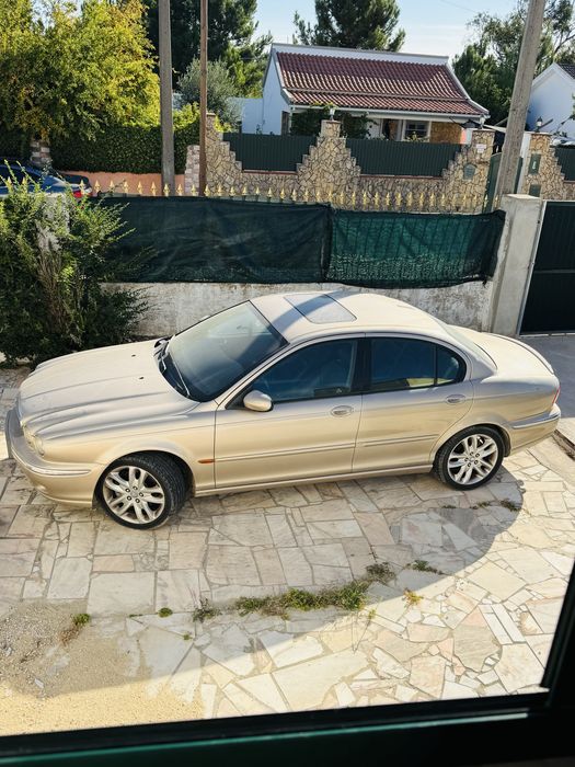 Jaguar baixa quilometragem