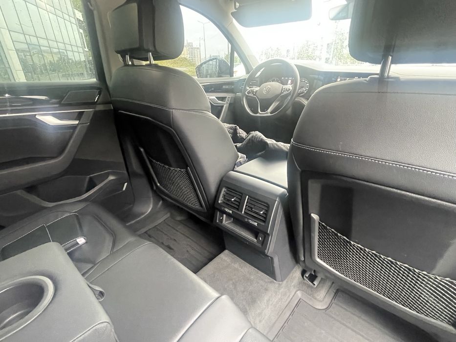 Продам VW Touareg 2021