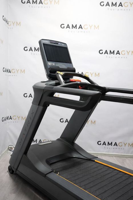 MATRIX PERFORMANCE Plus Touch Bieżnia Netflix