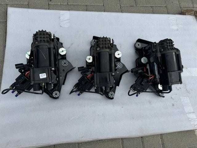 Компрессор пневмоподвески BMW G30 G31 G38