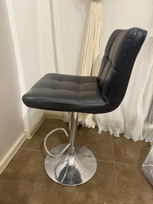 Стіл для візажиста