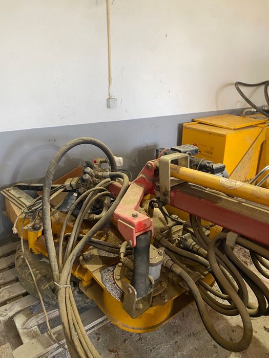 Frontal RODA e Máquina UMA apanha azeitona