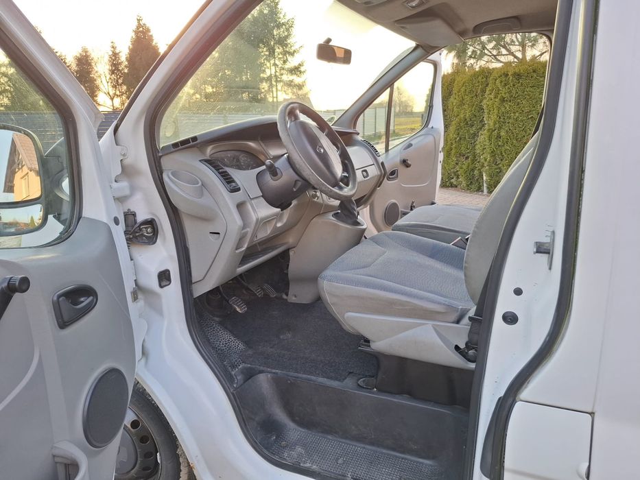 Renault Trafic Long 1.9 dci 9 osobowy