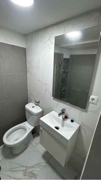 Alugo t0 com opçao de ficar t1 ficando com uma sala reduzida em famoes odivelas