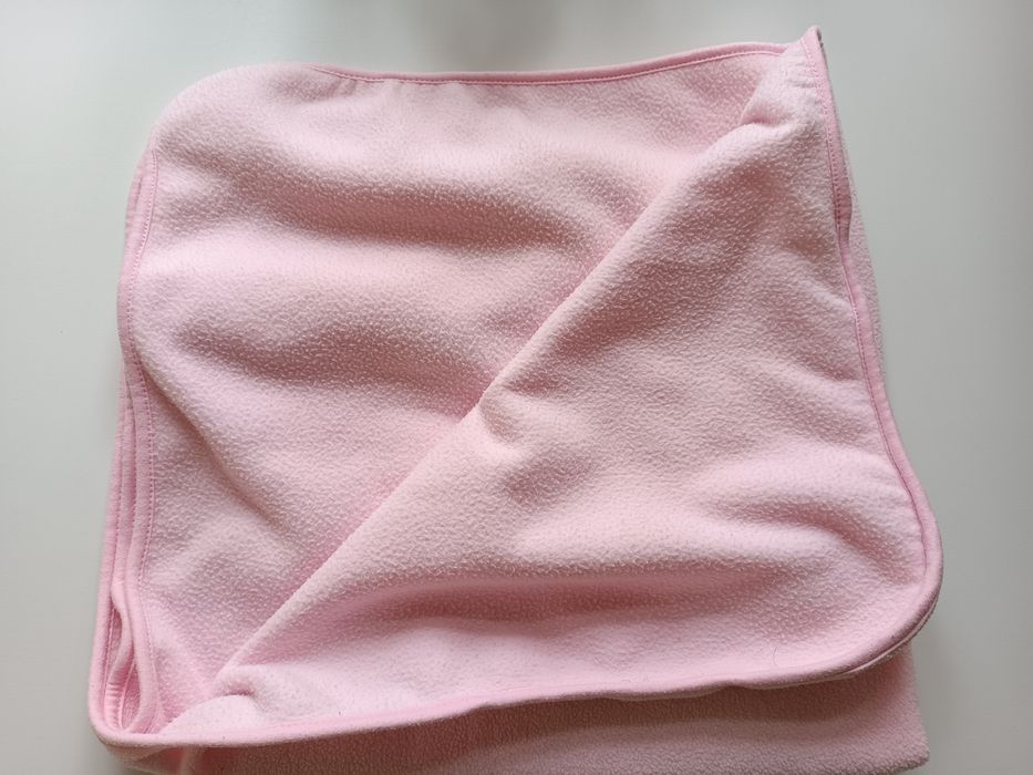 Kocyk polarowy z motylkiem