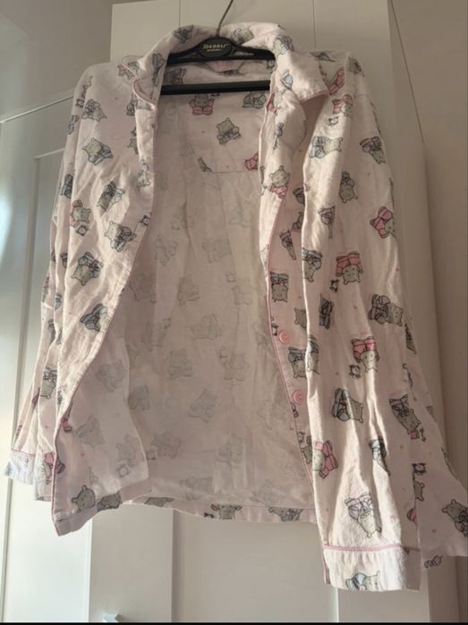 Camisa de pijama rosa com ursinhos