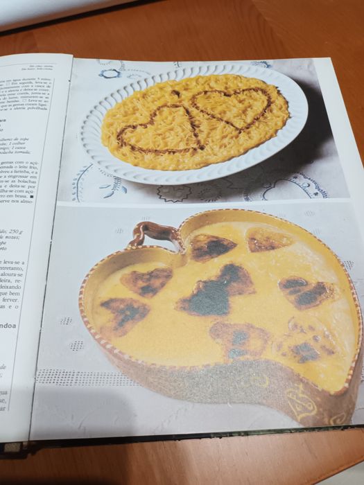 Livro de cozinha de Maria de Lurdes Modesto Cozinha Tradicional Portuguesa