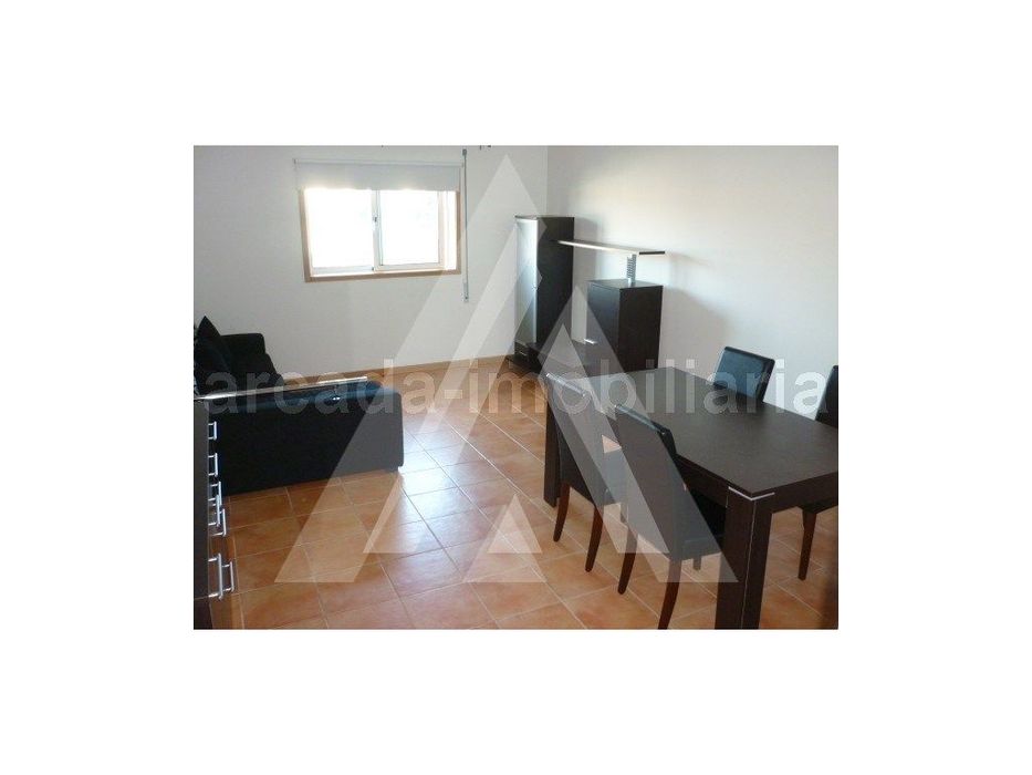 Apartamento para arrendar em Oiã