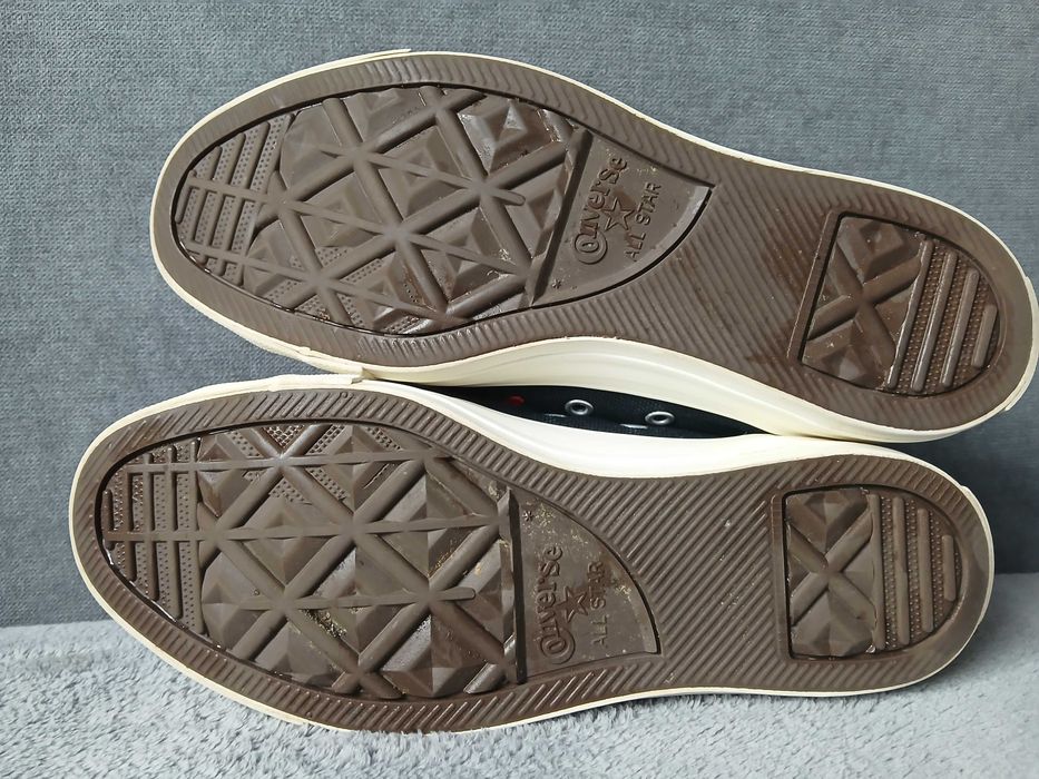Converse Chuck Taylor All Star czarne z haftowanymi wiśniami wiśnie r. 37,5