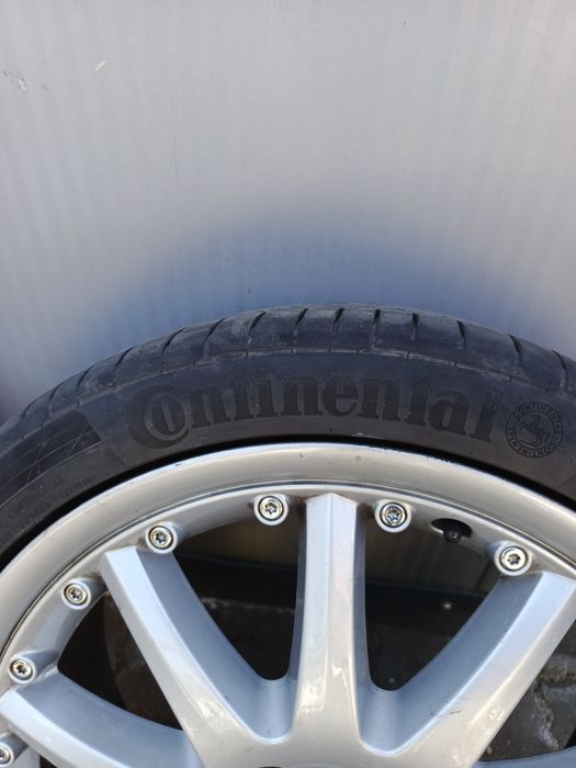 Sprzedam felgi 18"z oponami