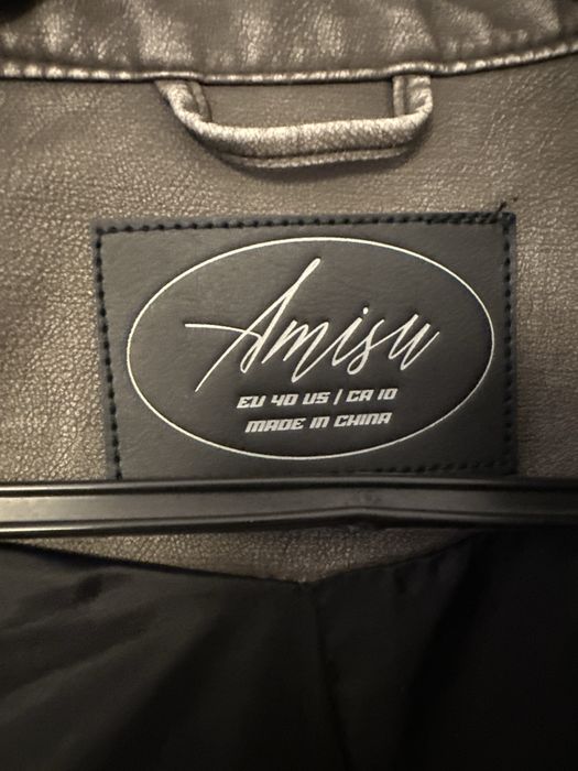 Blusao eatilo motard cinza desgastado