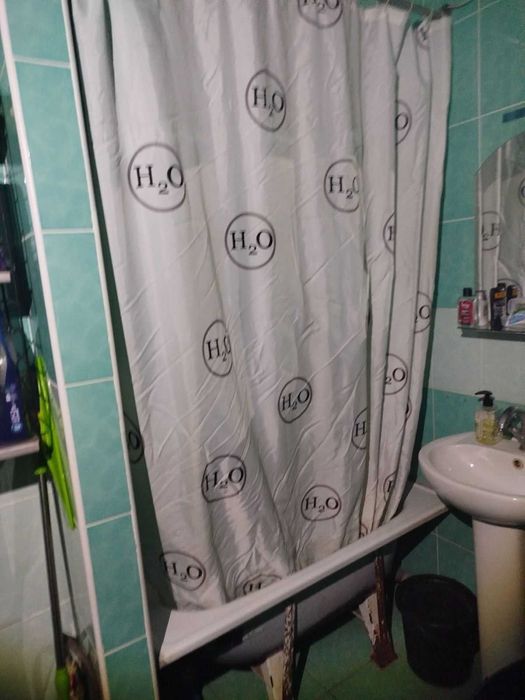 Світла та затишна квартира у центрі Помічної