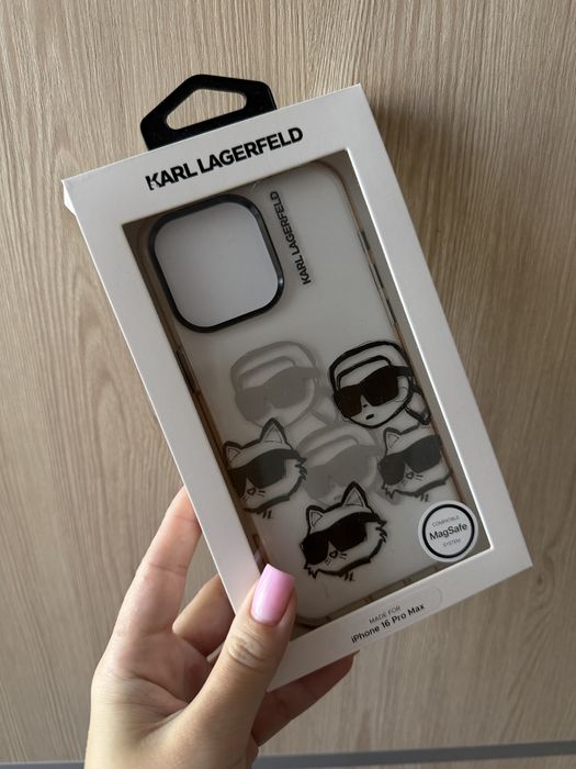 Чохол 16 pro max (Karl Lagerfeld)