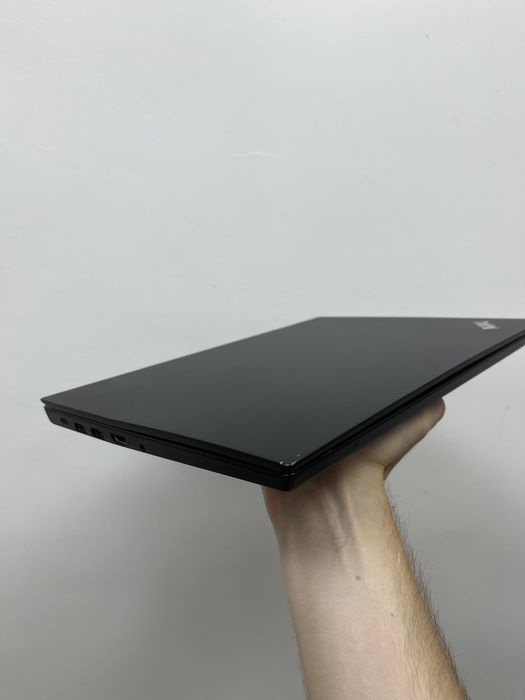 ультрабук Lenovo ThinkPad E14 IPS i5 4 ядра / 8gb ddr4 / SSD