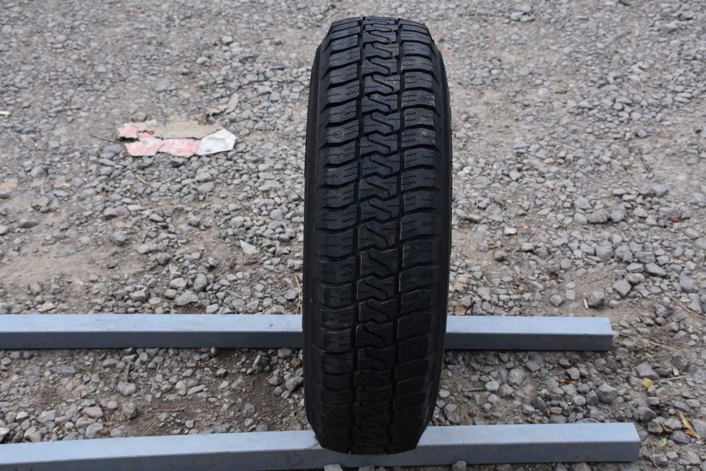 1x Opona opony Pirelli AKROS Scorpion 205R16 104T