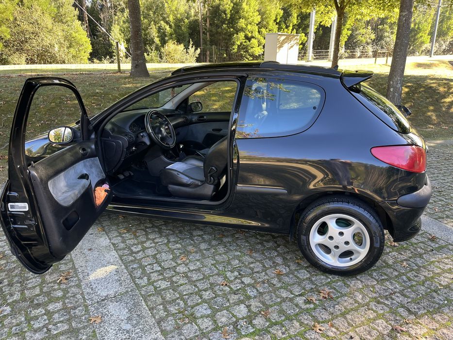 Pegeot 206  Ano 2000