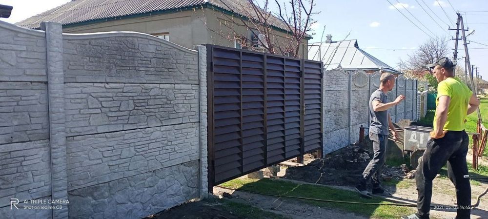 АКЦИЯ‼️Еврозаборы секционные бетонные / Сетка Рабица, Столбы под сетку