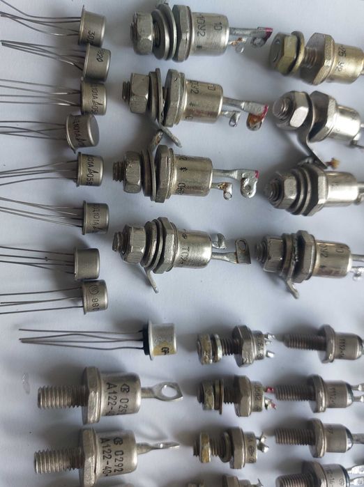 Транзисторы, тиристоры (радиодетали СССР): 3 грн. - Аксесуари й ...