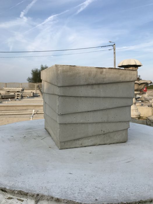 Doniczka betonowa kwadrat