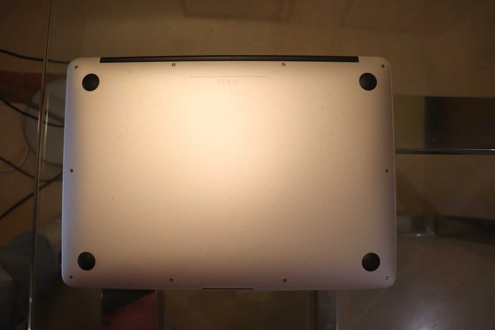 MacBook Air 13'' 2018 - Excelente Estado + Acessórios Originais