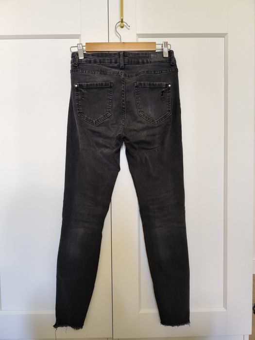 Jeansy dżinsy z dziurami