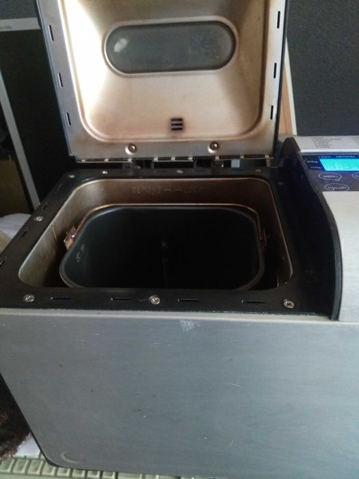 Хлібопіч Gorenіе 900 з новим паском.