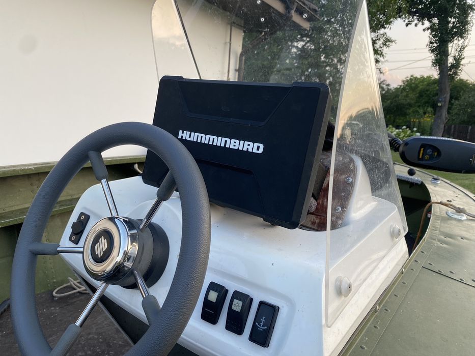 Лодка ,,Прогресс 4'' с мотором Honda 50.