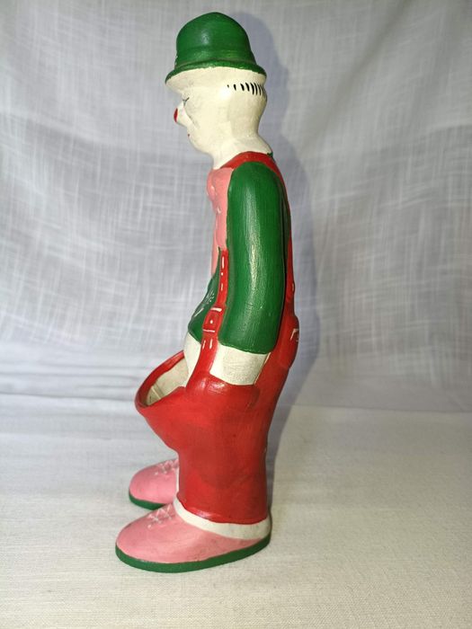 Smutny klaun figurka doniczka