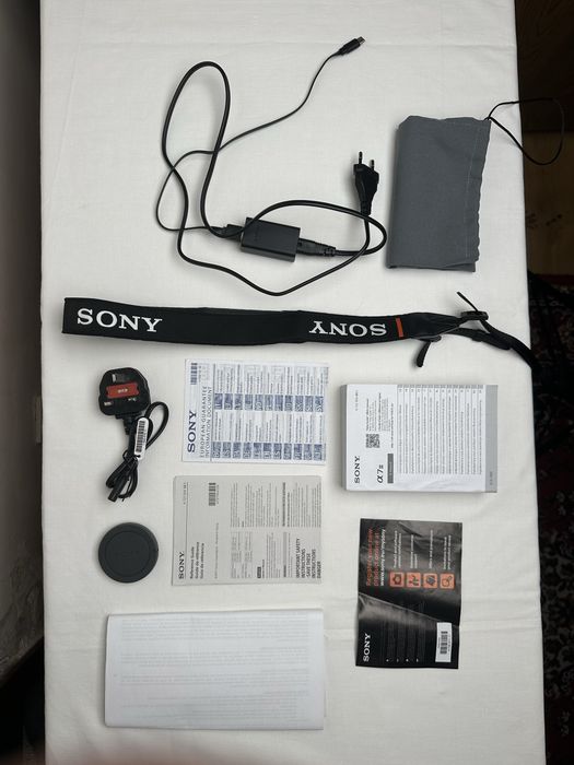 Sony Alpha A7III + Tamron 28-75mm F2.8 Di III RXD  + Extras