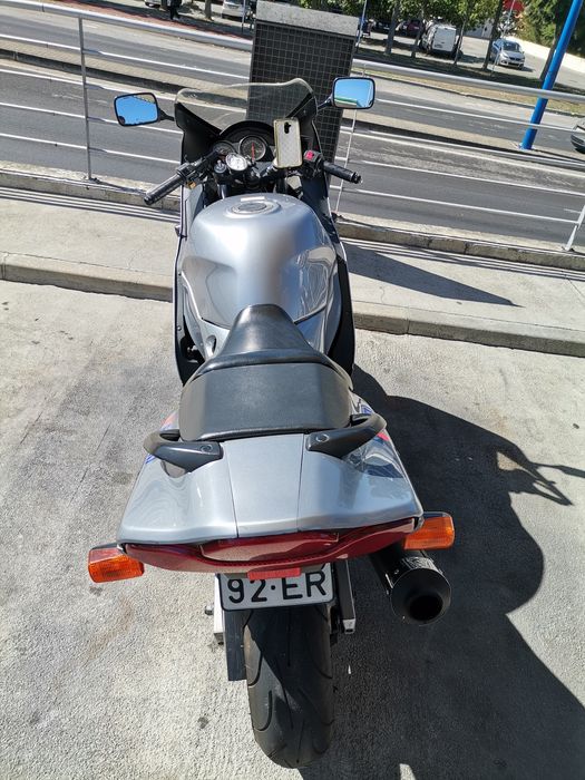Mota Suzuki rf600r