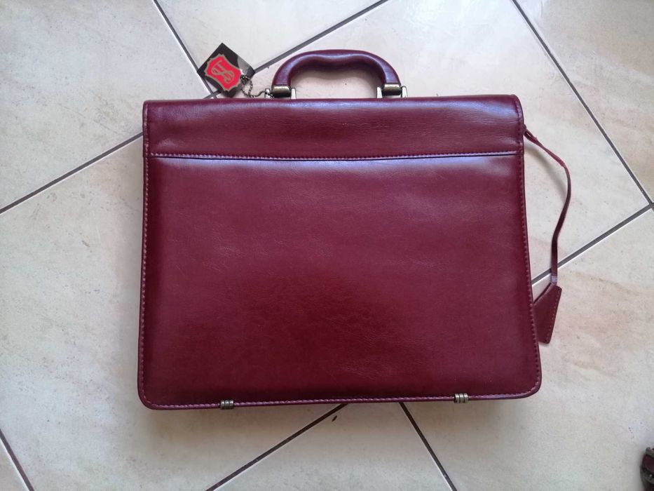 Nowa skórzana aktówka teczka dyplomatka bordowa A4