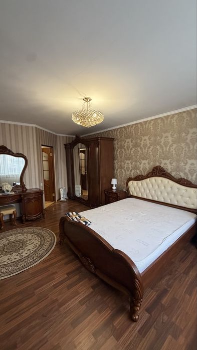 Сдам двухкомнатную квартиру с АГВ, 2 этаж , на Клушина!!!