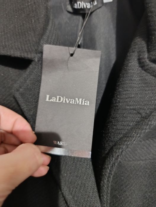 Czarny Płaszcz elegancki LaDivaMia L