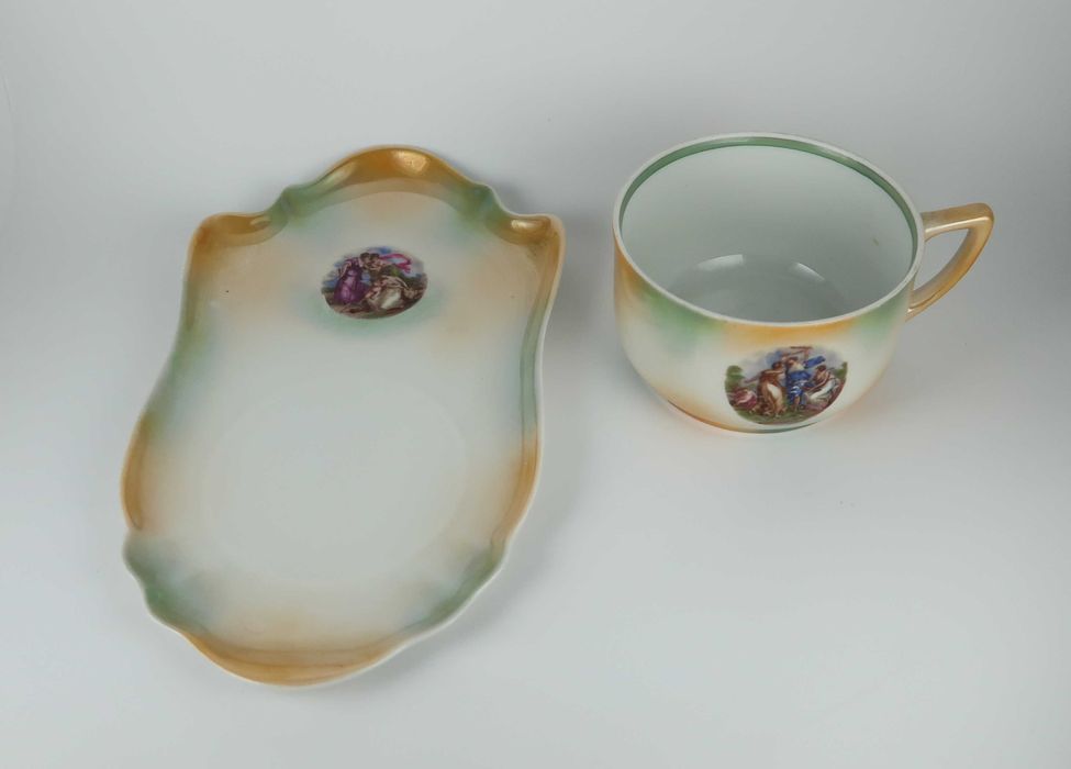 Chávena Almoçadeira com base Vista Alegre, anos 20/40, CADA