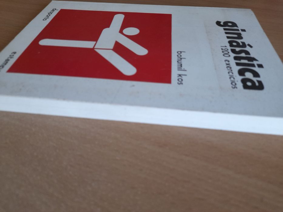 Livro "Ginástica 1200 exercícios"