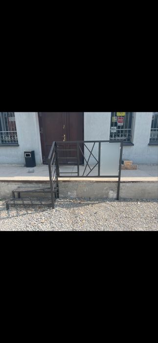 Uslugi spawalnicze, spawacz, balustrady