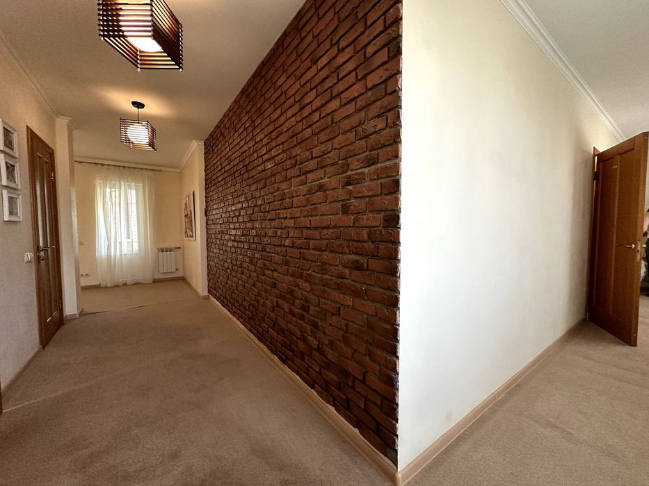 Продам Будинок 330м2 12 сот Романків поруч Сонячна Долина Ходосівка