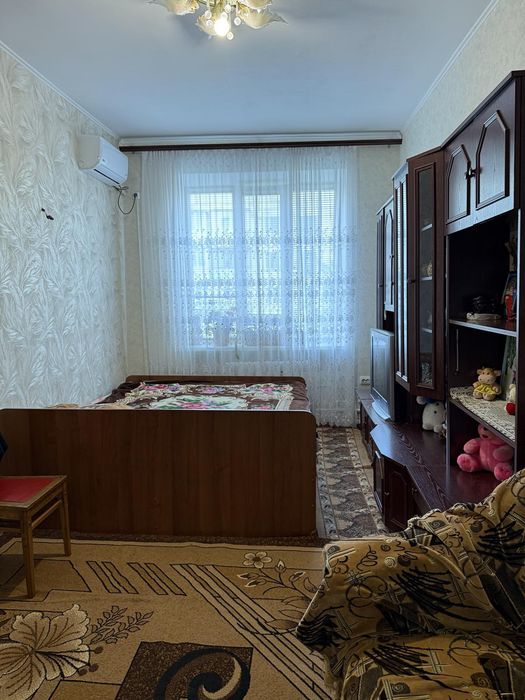 Продаж 2 кімнати + кухня в гуртожитку