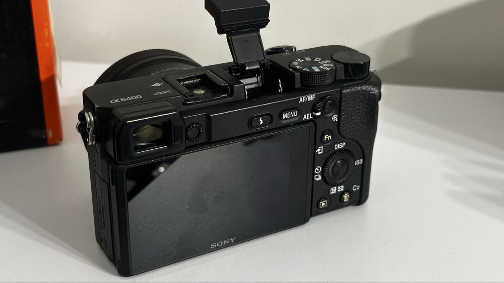 Sony a6400/ kit 16-55 3.5-3.6 / 5 батарей /торг
