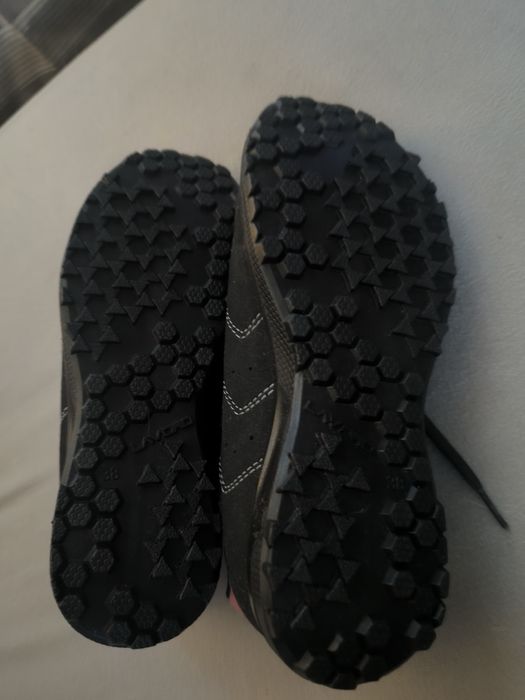 Vendo sapatos de segurança biqueira de aço