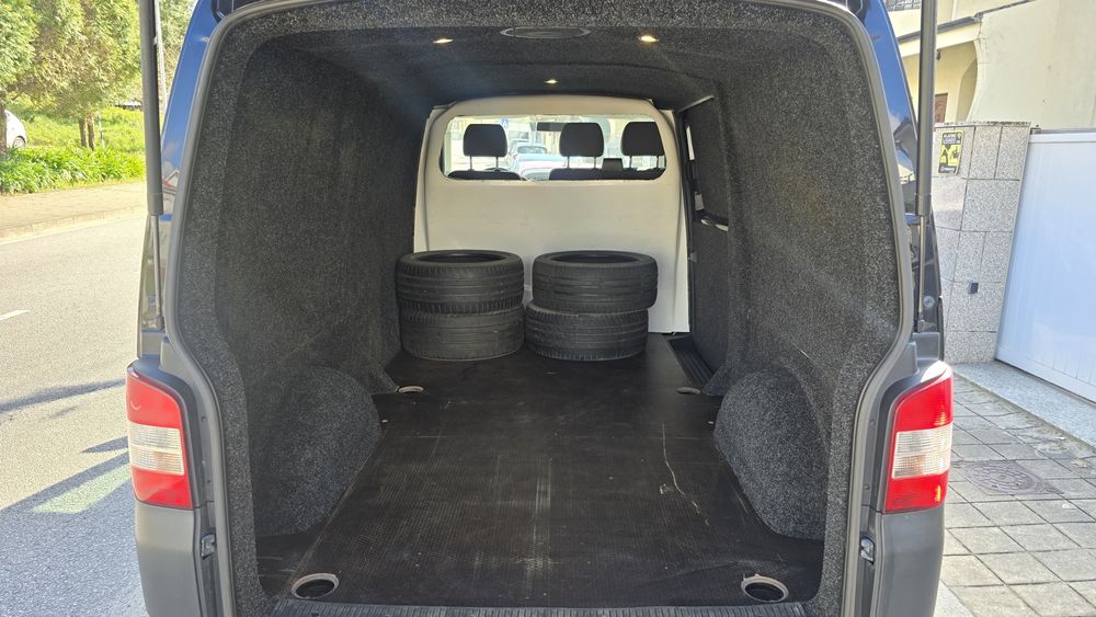 Vw transporter black edition longa