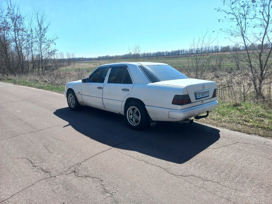 Мерседес w124 e260