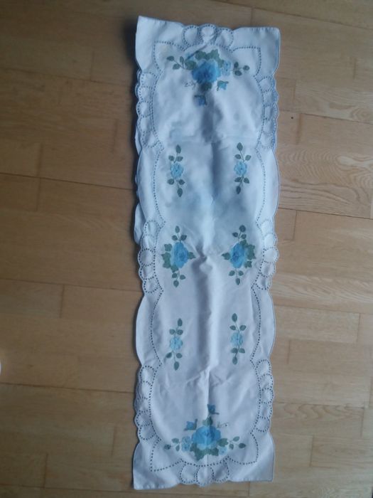 Machine-Embroidered Rectangular Towels64740318268801121